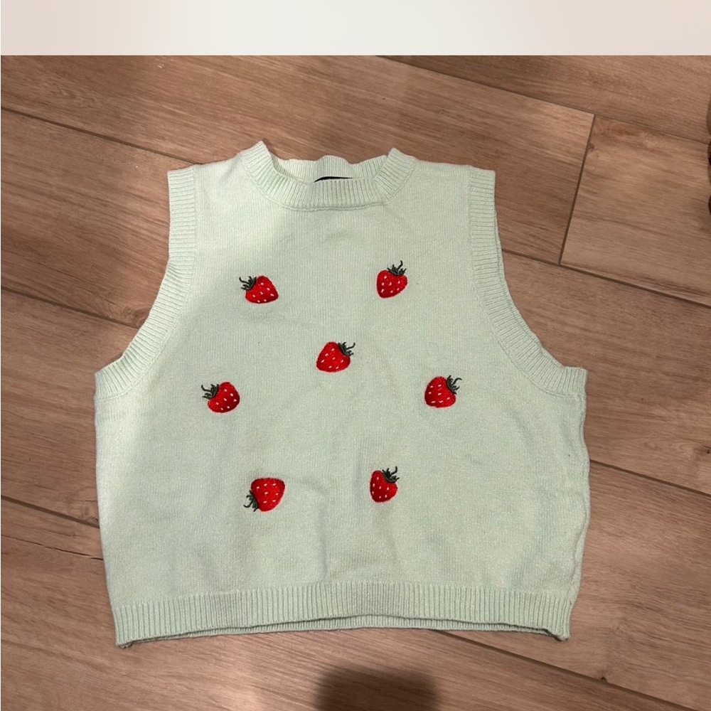 SHEIN Mint Green Knit Crop Vest with Strawberry Detail